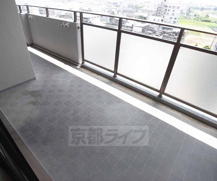 京都府京都市伏見区中島河原田町の賃貸マンションの内装