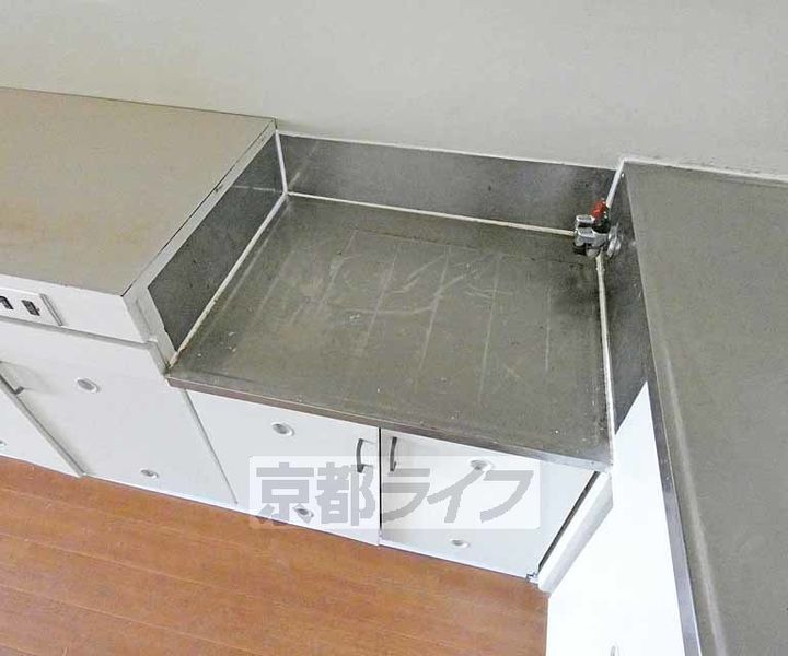 京都府京都市伏見区深草出羽屋敷町の賃貸マンションのキッチン