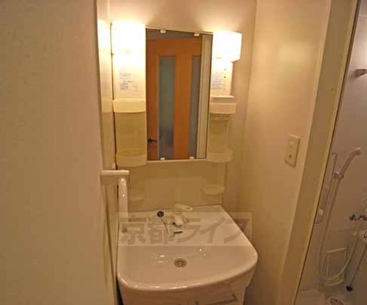 京都府京都市伏見区深草鞍ケ谷の賃貸マンションの内装