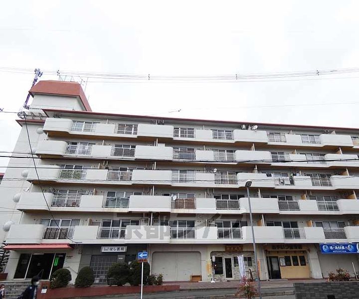 パールハイツイナリ2062の外観