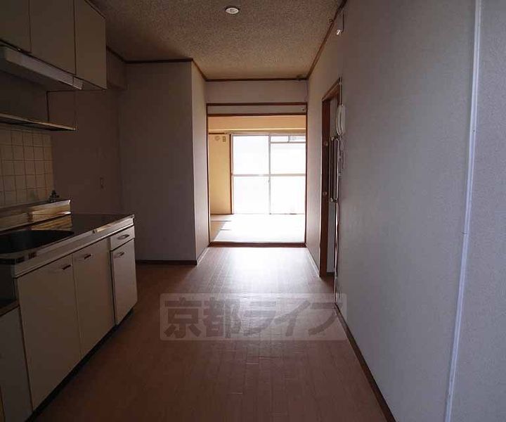 パールハイツイナリ2062の居間