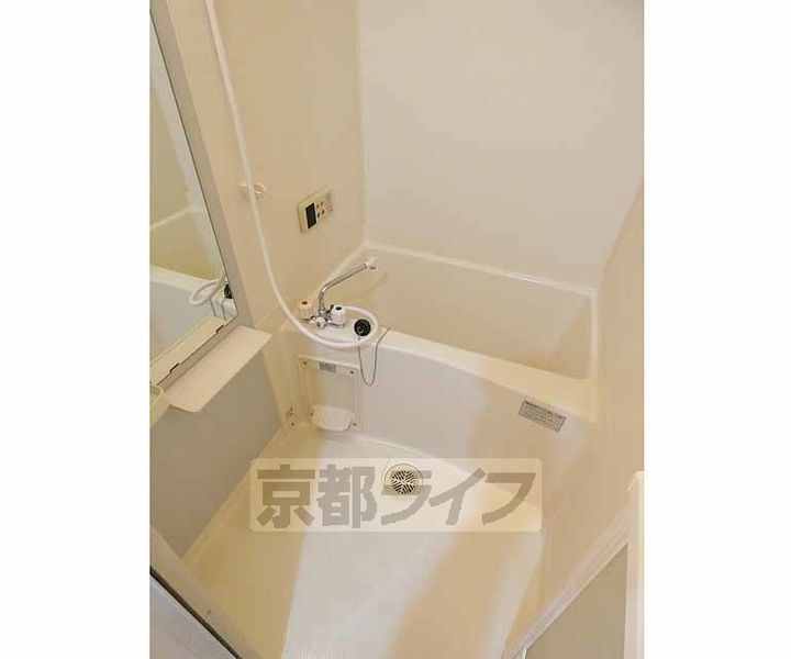 京都府京都市伏見区桃山町丹後の賃貸マンションの風呂