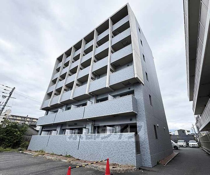 京都府京都市伏見区下鳥羽南円面田町の賃貸マンションの外観