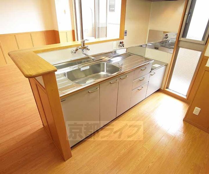 京都府京都市伏見区深草仙石屋敷町の賃貸マンションのキッチン