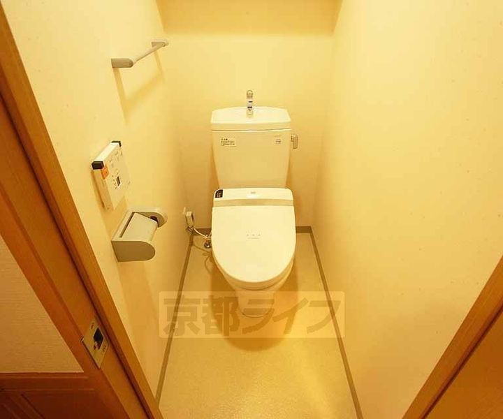 京都府京都市伏見区深草仙石屋敷町の賃貸マンションの内装