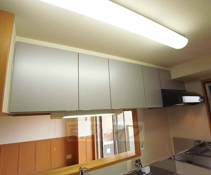 京都府京都市伏見区深草仙石屋敷町の賃貸マンションのキッチン