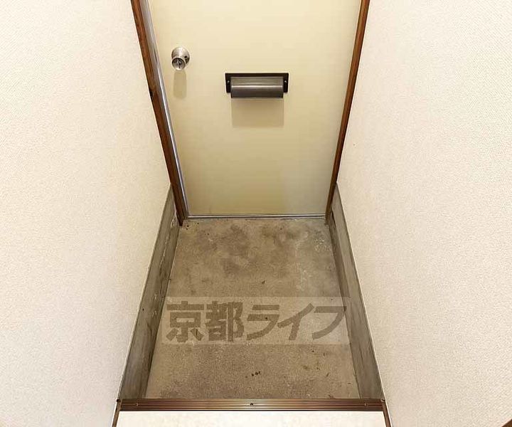 HOUSE SUGA102の玄関