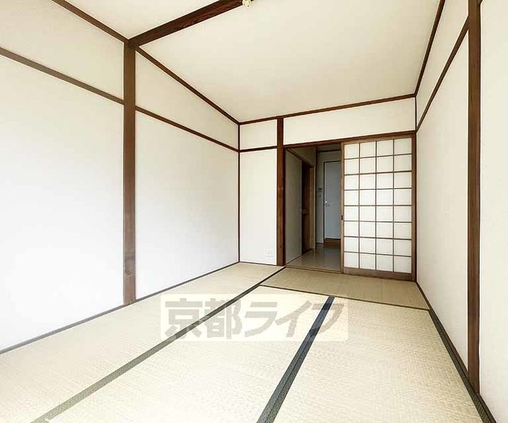 HOUSE SUGA105の居間