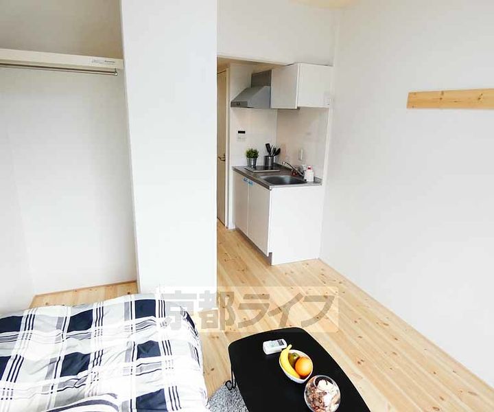 京都府京都市伏見区桃山最上町の賃貸マンションの居間