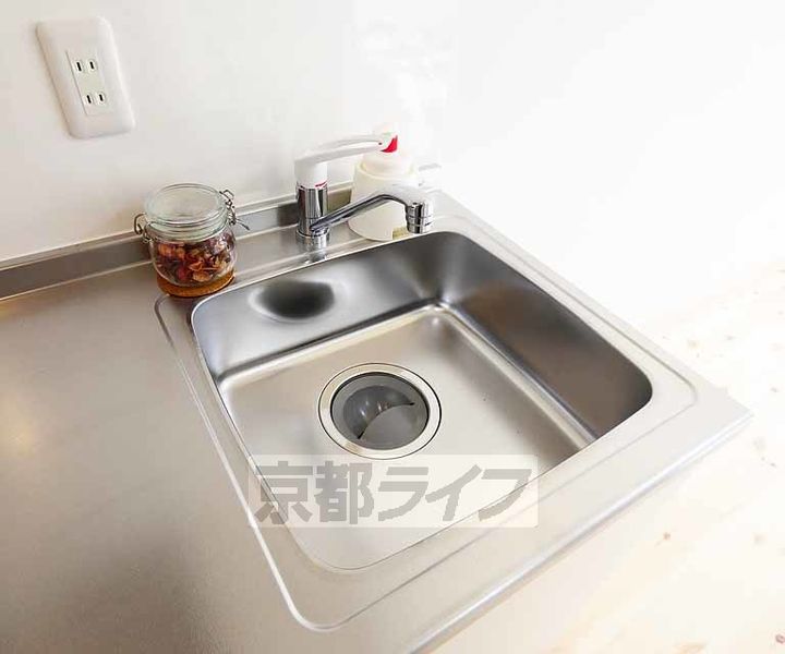 京都府京都市伏見区桃山最上町の賃貸マンションのキッチン
