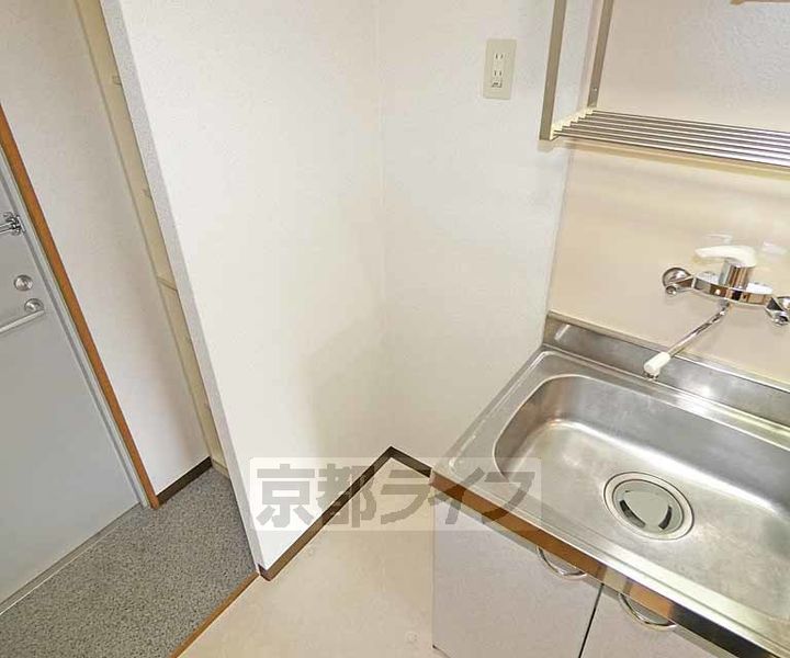 京都府京都市伏見区深草キトロ町の賃貸マンションの内装