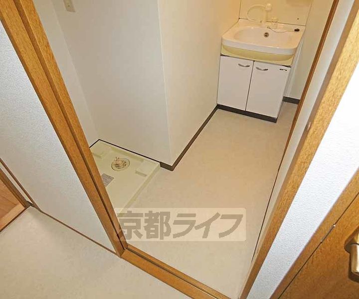 京都府京都市伏見区深草キトロ町の賃貸マンションの内装