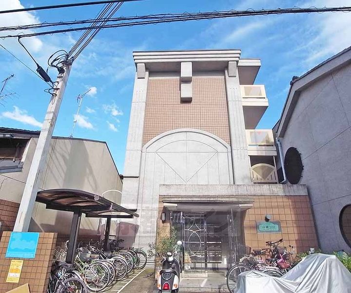 京都府京都市伏見区新町11丁目の賃貸マンションの外観