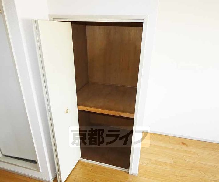 バンベール伏見302の内装