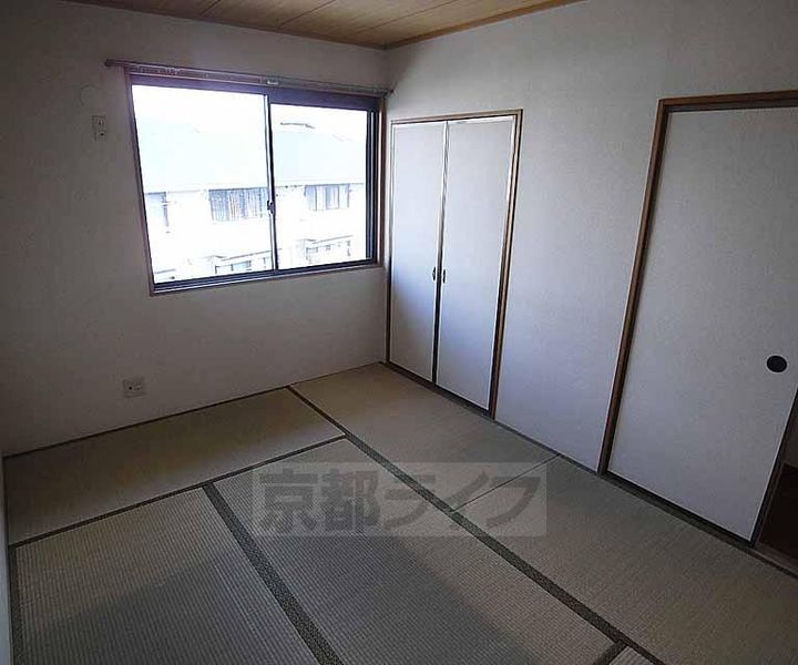 ボーシャトゥ高木103の居間