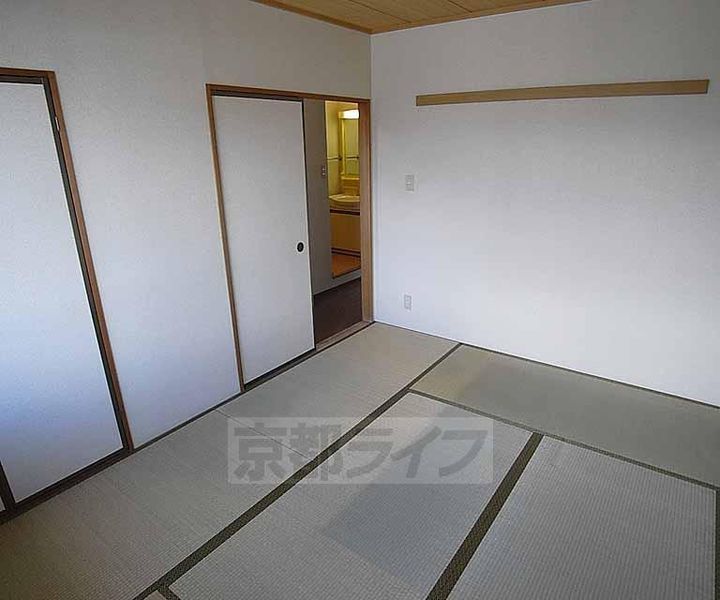 ボーシャトゥ高木103の居間