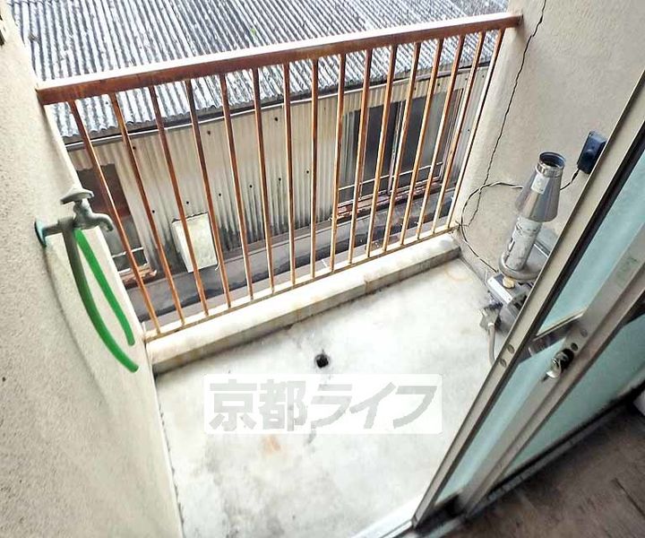 京都府京都市西京区樫原六反田の賃貸アパートの内装