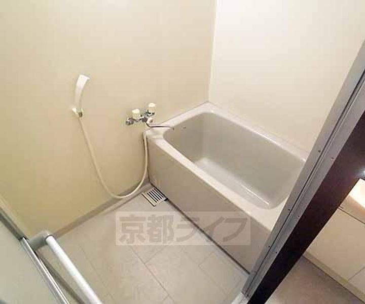 京都府京都市西京区樫原硲町の賃貸マンションの風呂