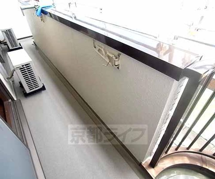 京都府京都市西京区樫原硲町の賃貸マンションの内装