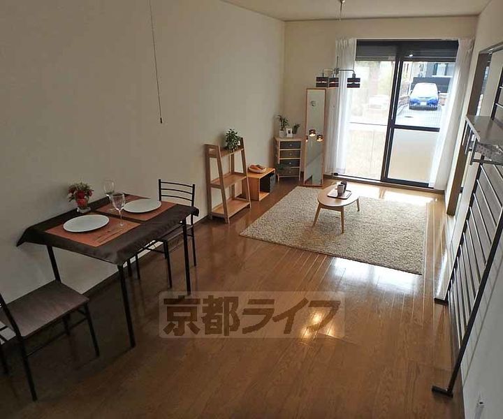 セジュール蘭B101の居間