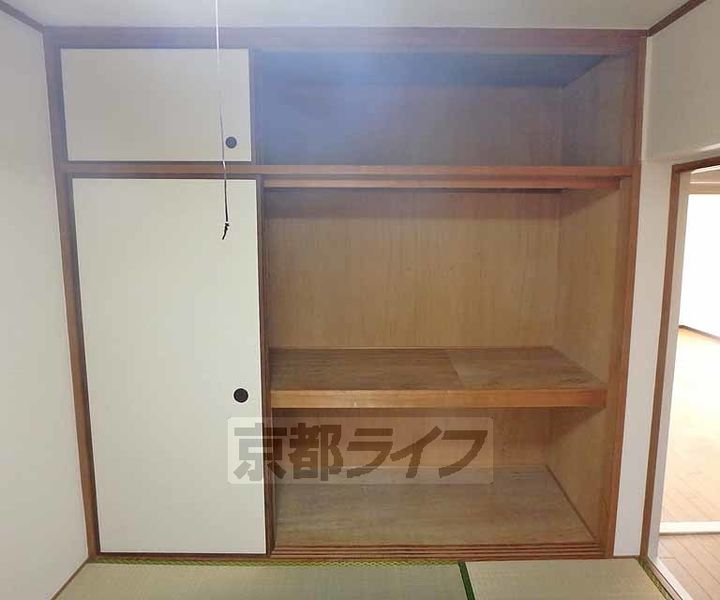 京都府京都市西京区樫原中垣外の賃貸マンションの内装