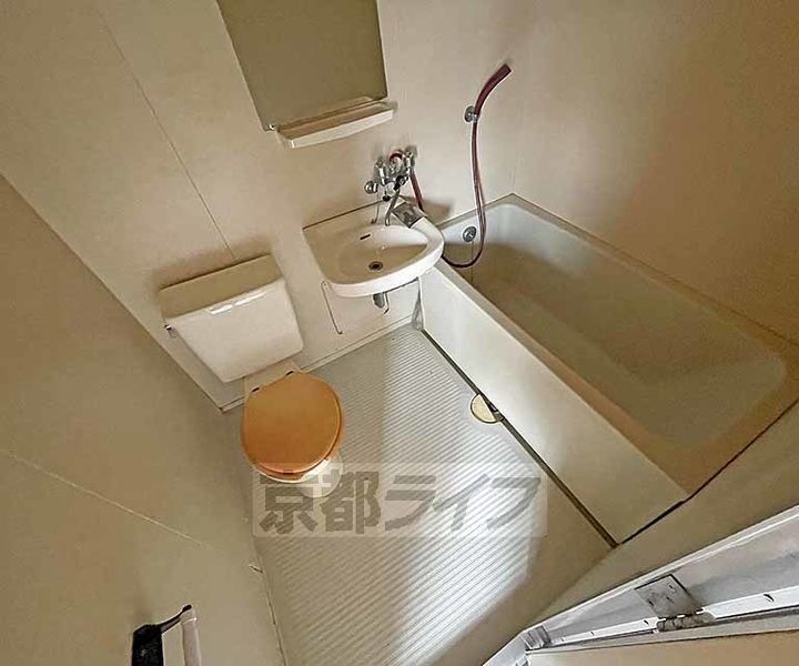 京都府京都市西京区御陵溝浦町の賃貸アパートの風呂