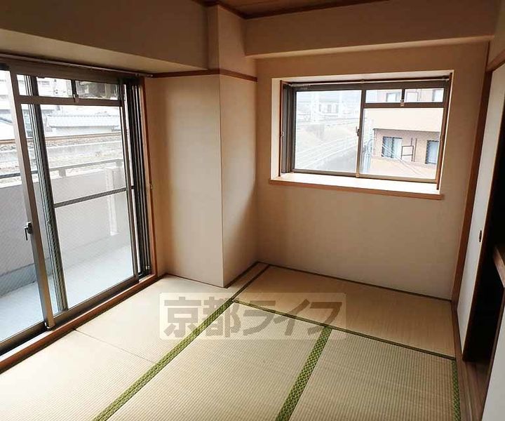 Sun・Bird 桂1-Aの居間