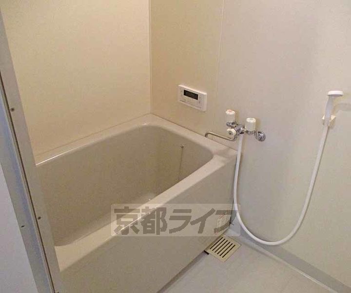 京都府京都市西京区川島粟田町の賃貸マンションの風呂