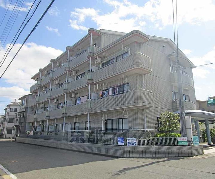 京都府京都市西京区下津林東芝ノ宮町の賃貸マンションの外観