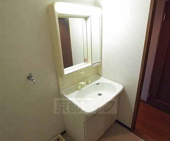 京都府京都市西京区下津林東芝ノ宮町の賃貸マンションの内装