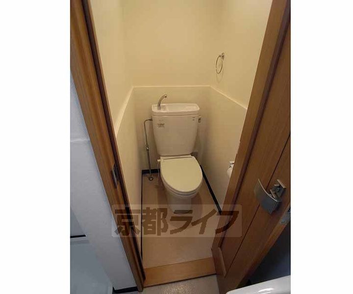 京都府京都市右京区嵯峨野有栖川町の賃貸アパートの内装