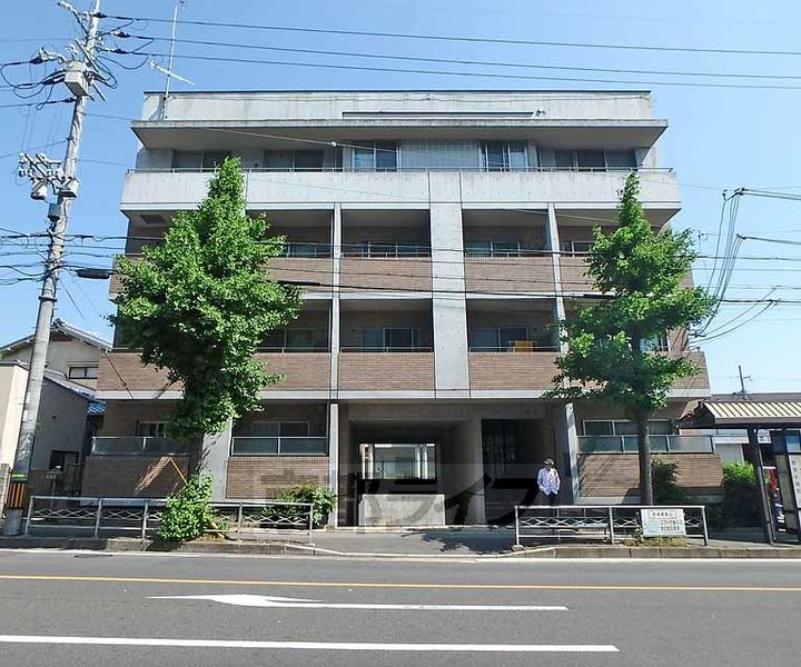 ランブラス桂水築町の外観