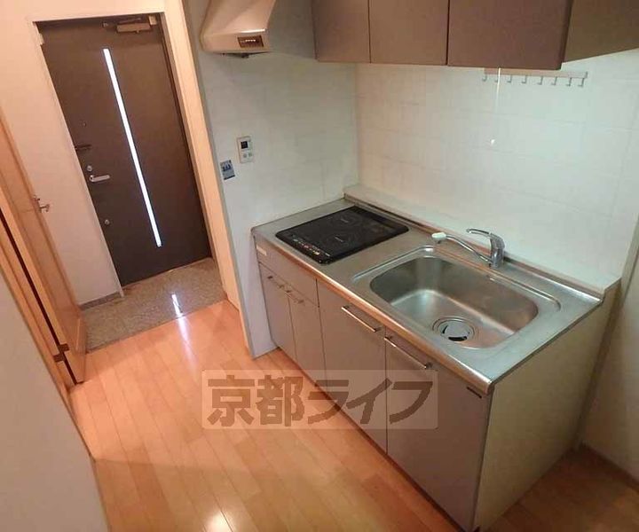ランブラス桂水築町のキッチン
