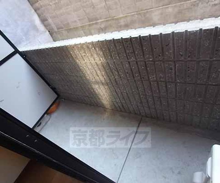 京都府京都市西京区松尾大利町の賃貸マンションの内装