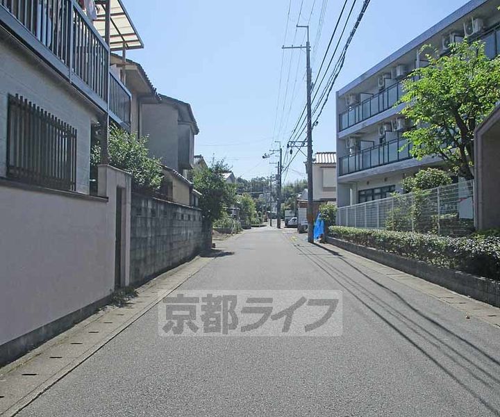 京都府京都市西京区御陵溝浦町の賃貸マンションの周辺