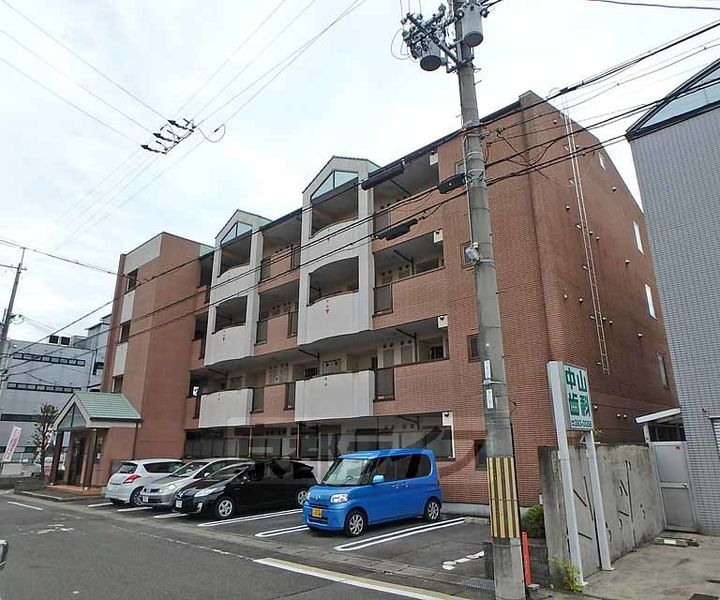 ル・ソレイユ桂川104の外観