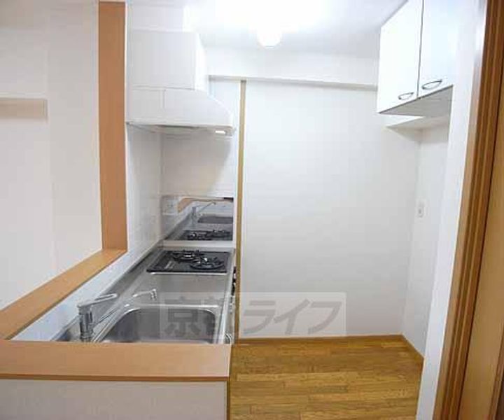 ル・ソレイユ桂川104のキッチン