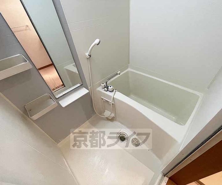 京都府京都市南区吉祥院西ノ庄西浦町の賃貸マンションの風呂