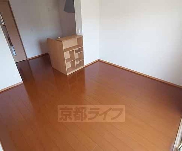 アムール西桂 A棟の居間