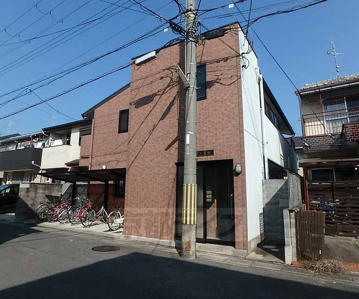 メゾン吉田203の外観