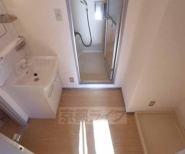 京都府京都市西京区上桂東ノ口町の賃貸マンションの内装