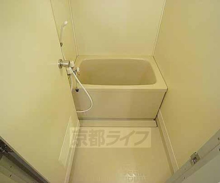 京都府京都市西京区牛ヶ瀬奥ノ防町の賃貸マンションの風呂