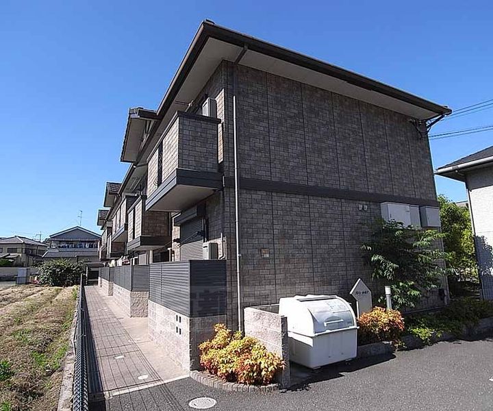 京都府京都市西京区樫原下池田町の賃貸アパートの外観
