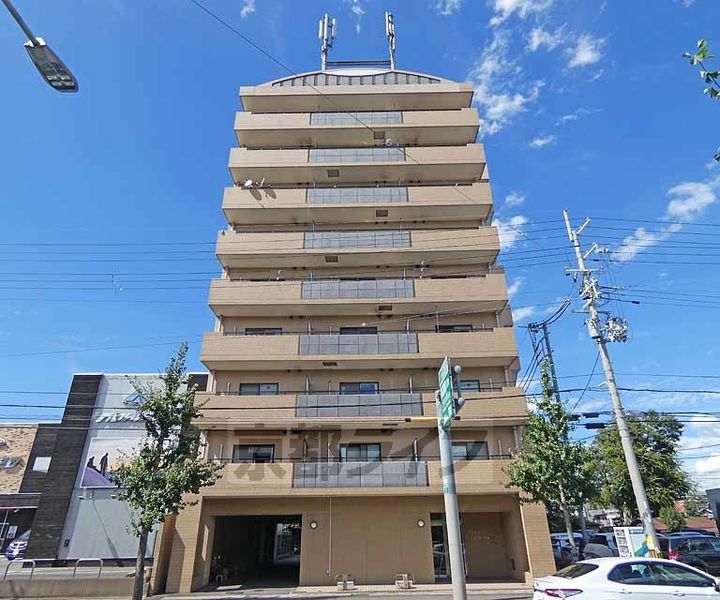 京都府京都市伏見区横大路下三栖城ノ前町の賃貸マンションの外観