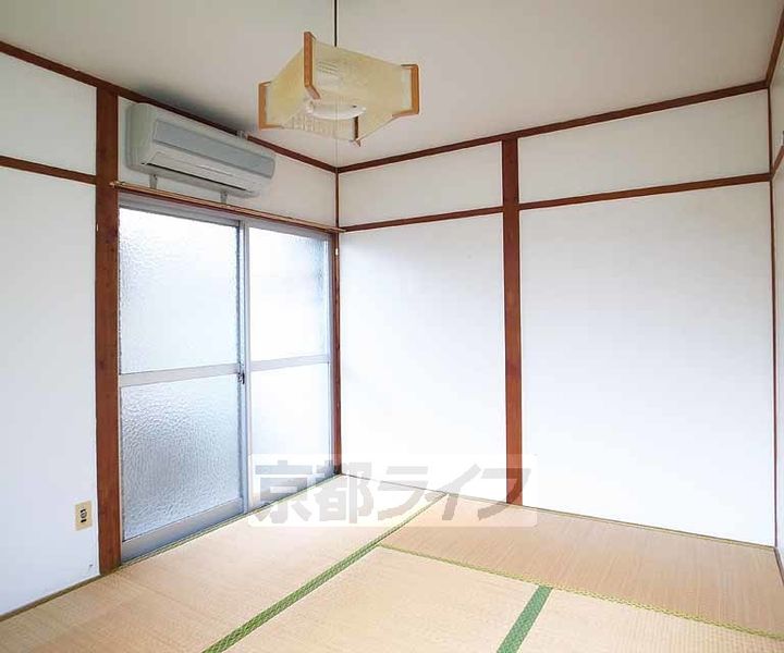 松山荘10の居間