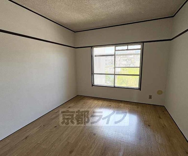 コーポ寺岡2-Cの居間