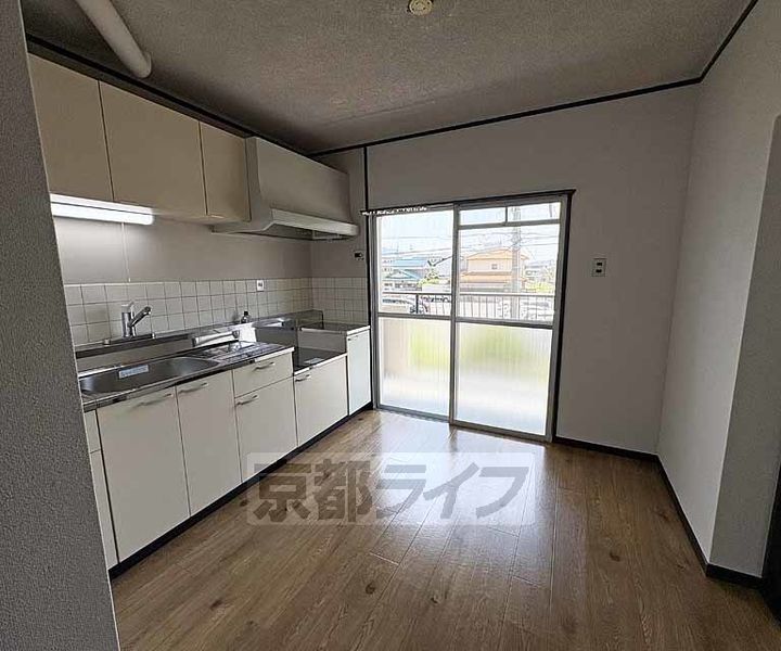 コーポ寺岡2-Cの居間