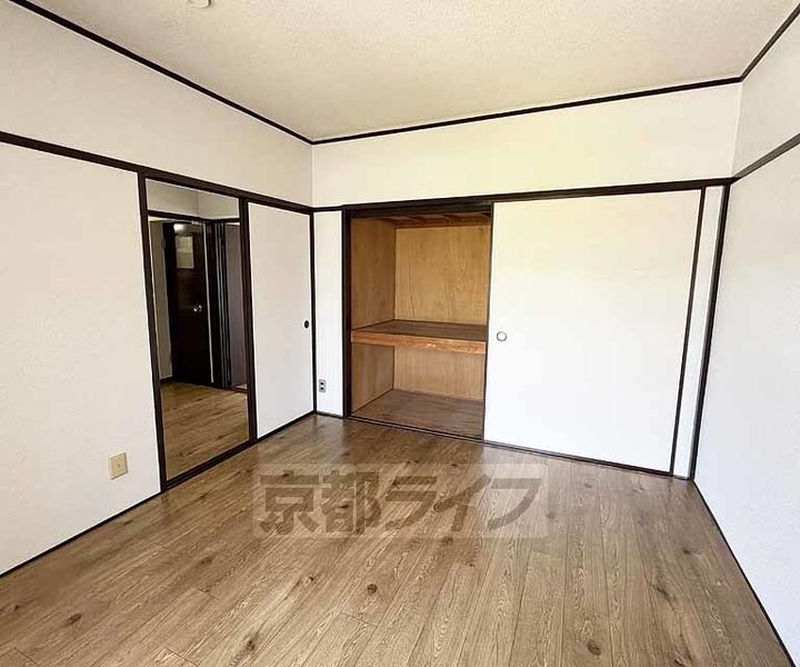 コーポ寺岡2-Cの居間