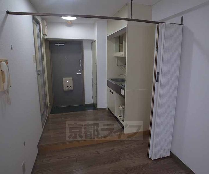プルーリオン竹鼻302の居間