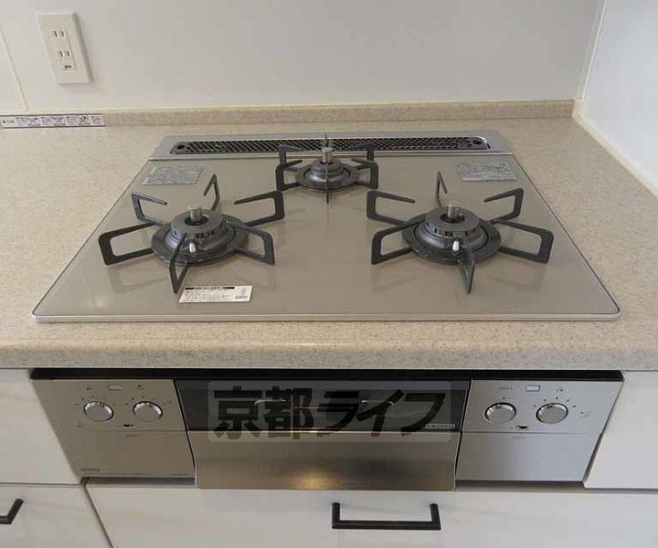 パインフィールド洛東のキッチン